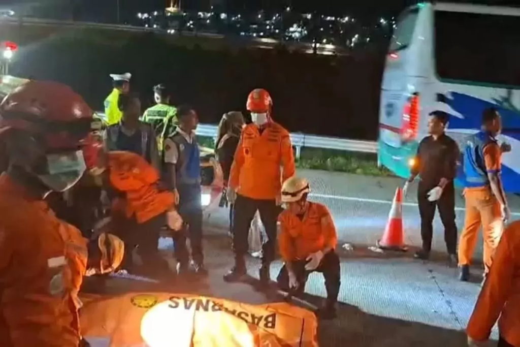 Tragedi Bus Cahaya Trans Tewaskan 16 Orang di Tol